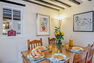 Barmstone Cottage - 1