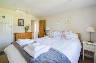 Larksfield Snug - 3