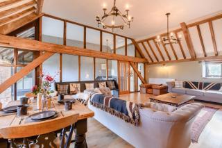 Chestnut Barn -  - 9