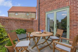 Rozanne Cottage - 1