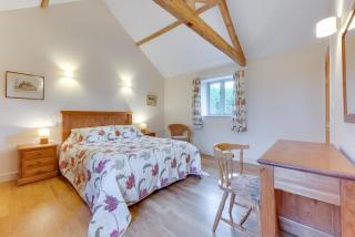 Burtons Farm Barn - 8