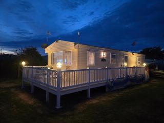 2 Bed Caravan With Decking - 0