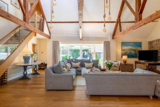 Boat Barn Cottage - 1