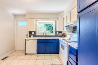 Family-Friendly 2BR - Sleeps 6 - 7