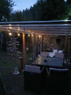 Petit studio isolé en pleine forêt, bain norvégien et sauna - 6