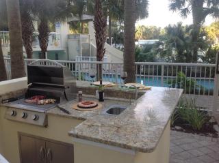 Destin West Sandpiper L06 - Huge Patio & Tiki Bar and Outdoor Kitchen - Steps to Lazy River - 8