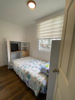 Apartment close to the airport and downtown - - 7