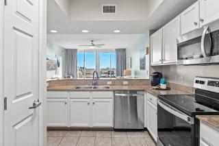 Waters Edge 109 - Ground Floor and Beach Front - Steps to Pool and Sand - Free Beach Svc - 9
