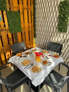 Zilfe Guesthouse - Gjirokastër - 2