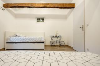 Bâtisse Provençale avec piscine - 1