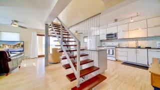 Seven Mile View #4 - 2 BR Oceanfront Condo & Pool - 7