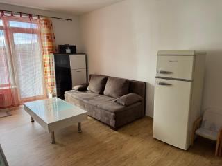 L&B Lake view modern apartment - 4