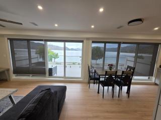 Premium Deluxe suites 201 - Peachland - 9