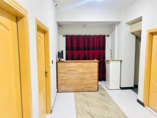 Royal Hotel - 9