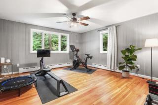 Sojourn Beautiful Family Home with Beach Access & Backyard - 2