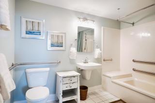 Waterscape C202 - Ground Floor - Handicap Accessible - Walk Right Out to the Pool!! - 2