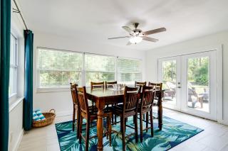 4 Mi to Three Sisters Springs Crystal River Home - 7