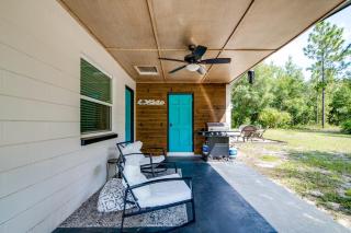 4 Mi to Three Sisters Springs Crystal River Home - 9