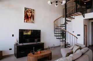 Playa Laska - Beachfront Luxury Villa & Pool - Duplex A - 4