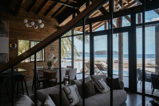 Playa Laska - Beachfront Luxury Villa & Pool - Duplex A - 6