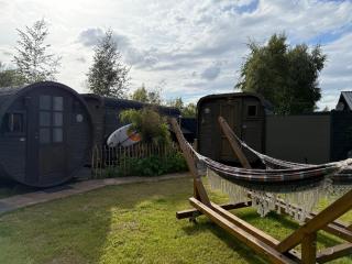 Schlaffass Natursee-Chalet mit Sanitärfass - 8