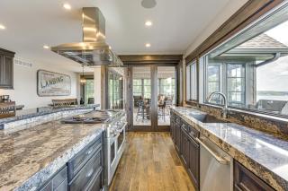 River Views and Wraparound Deck Dubuque Getaway - Dickeyville - 2