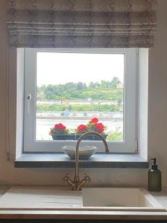 Restored Cottage in Cobh - 4