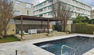 Hermoso, amplio y luminoso apartamento con servicio, piscina y cerca de todo - 4