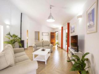 Charming Casa Encinar in Tranquil Residential Area - 9