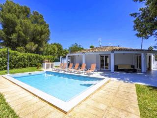 Charming Casa Encinar in Tranquil Residential Area - 0