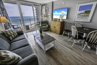 New High Floor Private Balcony Oceanfront w Pools - 0