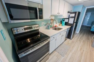 Ocean Front Updated Decorations Newly Added Pools! - Myrtle Beach - 6