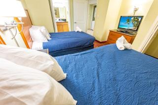 18th floor Direct Ocean front Views & Pools - 5