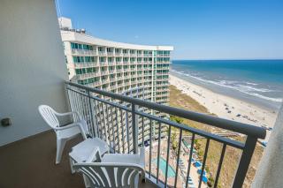 Beachfront condo w balcony & pools - 3