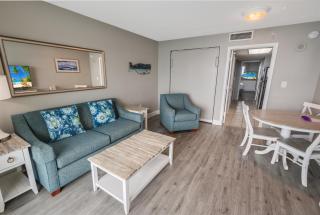 King Bed I Direct Ocean Front View! - 4