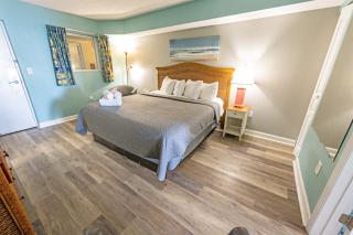 1 BR Bay Watch, Direct Ocean Front,Pools-King Bed! - 7