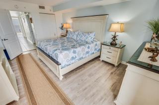 Direct Ocean Front, 1 BR Bay Watch,Pools-King Bed! - 7
