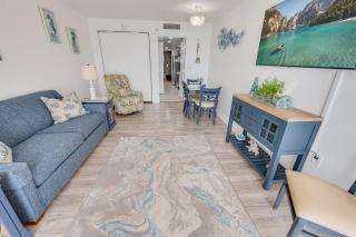 Direct Ocean Front, 1 BR Bay Watch,Pools-King Bed! - 3