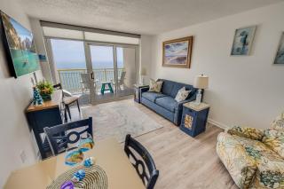 Direct Ocean Front, 1 BR Bay Watch,Pools-King Bed! - Myrtle Beach - 4