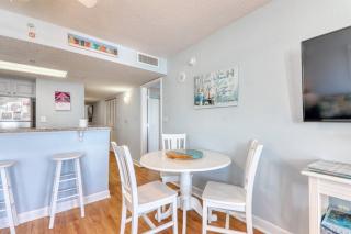 NEW Baywatch Renovated w Direct Oceanfront Views! - Myrtle Beach - 5