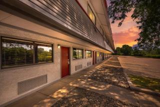 Red Roof Inn Erie – I-90 - 7
