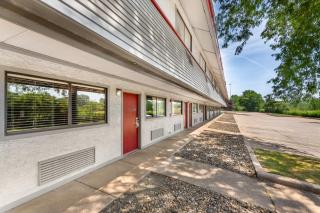 Red Roof Inn Erie – I-90 - Erie - 9