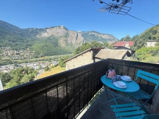 L' Altitude Billard Proche Stations Cols - 0