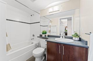 Chic 1 Bedroom Getaway near Gastown and Chinatown - Vancouver - 1