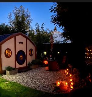 Tyluna Cornish Glamping Cabin - 6