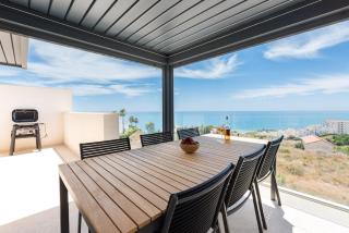 House with Jacuzzi and Amazing Sea Views, sauna and gym - 0