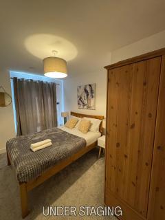 Grover Court - Modern Stay with Free Gated Parking & WiFi - 5