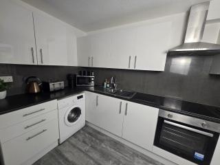 Group & Family Stay central MK - 5