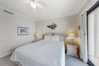 Grand Pointe 503 - 3