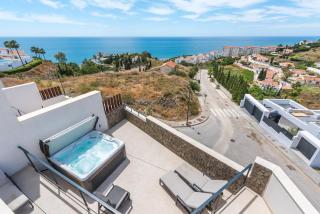 Luxury Villa with Private Pool and Hot Tub - access to gym, sauna & wellness centre - 9